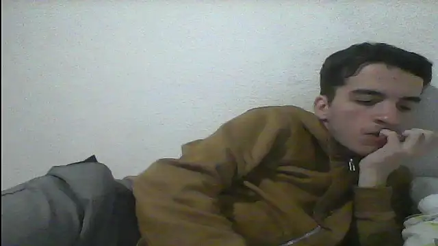 Snapshot of Tombgy07 chatting on February 2025 08:42:02 PM Tombgy07 online show from February 2025 08:42:02 PM