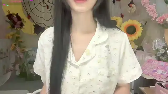 Snapshot of Your-Sunshine chatting on November 2025 04:20:02 PM Your-Sunshine online show from November 2025 04:20:02 PM