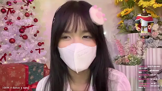 Snapshot of Your-Sunshine chatting on November 2025 06:59:02 PM Your-Sunshine online show from November 2025 06:59:02 PM