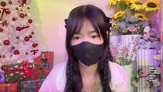 Snapshot of Your-Sunshine chatting on November 2025 02:21:01 PM Your-Sunshine online show from November 2025 02:21:01 PM