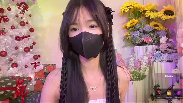 Snapshot of Your-Sunshine chatting on November 2025 04:07:02 PM Your-Sunshine online show from November 2025 04:07:02 PM