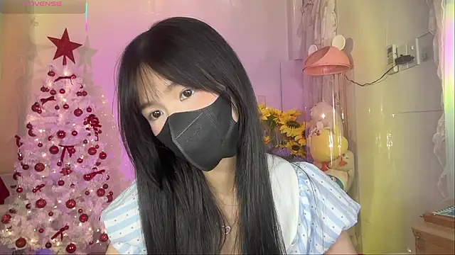 Snapshot of Your-Sunshine chatting on November 2025 05:56:01 PM Your-Sunshine online show from November 2025 05:56:01 PM