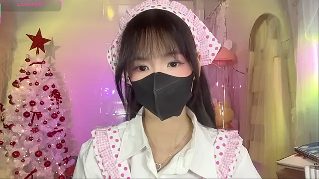 Snapshot of Your-Sunshine chatting on November 2025 03:38:02 PM Your-Sunshine online show from November 2025 03:38:02 PM