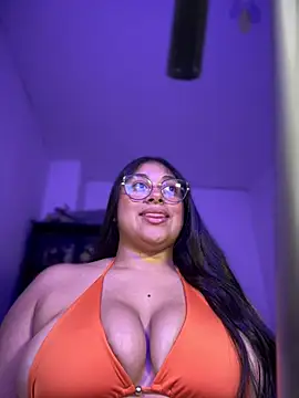 Soysofiarodrigu online show from March 2025 06:16:01 PM