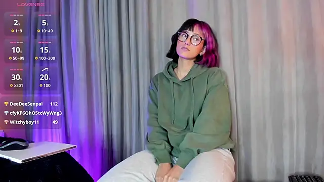 tati cardenas online show from March 2025 09:52:02 AM