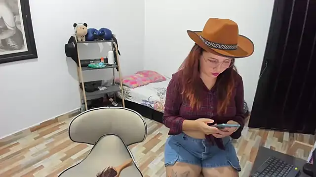 Snapshot of _girls_on_fire_ chatting on January 2025 11:13:01 PM girls on fire online show from January 2025 11:13:01 PM