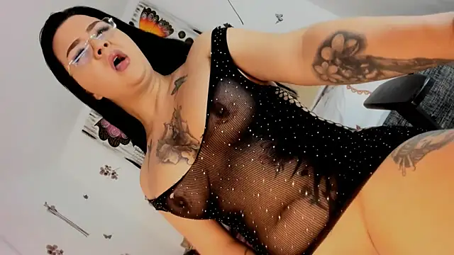 Alexamonstercocktsx online show from January 2025 04:33:01 AM