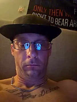 Snapshot of SirGhost19 chatting on February 2026 09:04:02 AM SirGhost19 online show from February 2026 09:04:02 AM