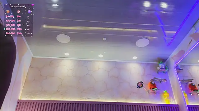 Emiily Scott1 online show from December 2024 12:49:01 PM