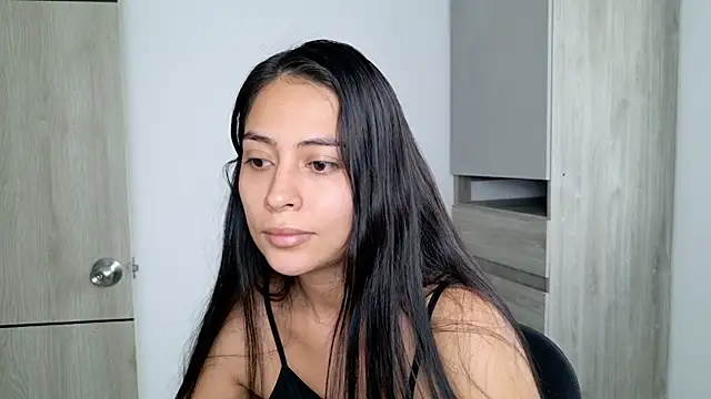 Sophie  Foxxx online show from February 2025 12:00:02 PM