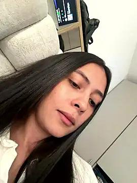 Sophie  Foxxx online show from January 2026 07:15:01 PM