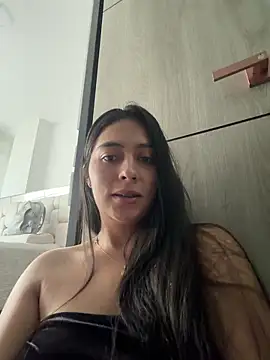 Sophie  Foxxx online show from April 2026 03:37:02 PM