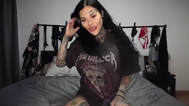 claudiacvc95 online show from October 2025 02:58:02 AM