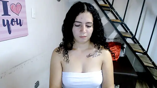 Snapshot of samantha_baby_ chatting on January 2025 11:17:02 PM samantha baby online show from January 2025 11:17:02 PM