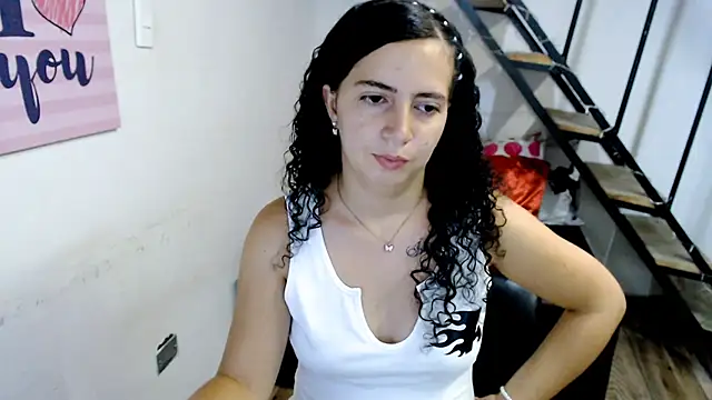 Snapshot of samantha_baby_ chatting on February 2025 10:13:01 PM samantha baby online show from February 2025 10:13:01 PM