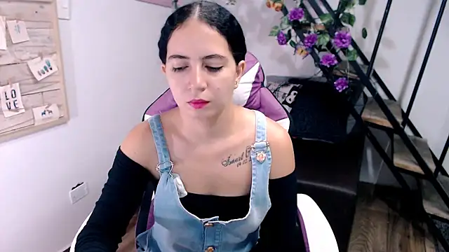 samantha baby  online show from March 2026 04:23:01 PM