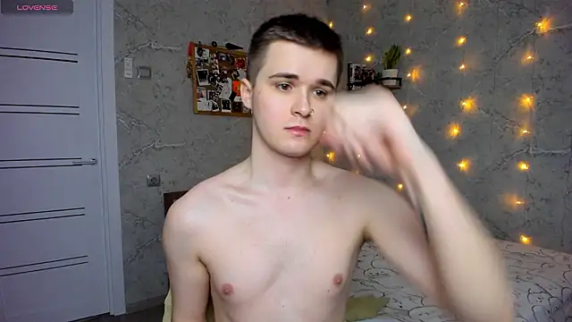 Snapshot of Mark_Bearcub chatting on February 2026 04:58:01 PM Mark Bearcub online show from February 2026 04:58:01 PM