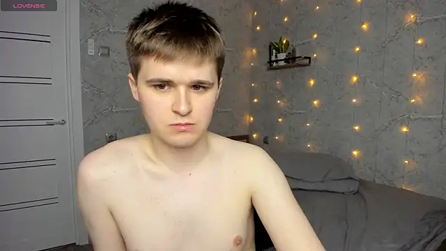 Snapshot of Mark_Bearcub chatting on May 2026 07:00:02 PM Mark Bearcub online show from May 2026 07:00:02 PM
