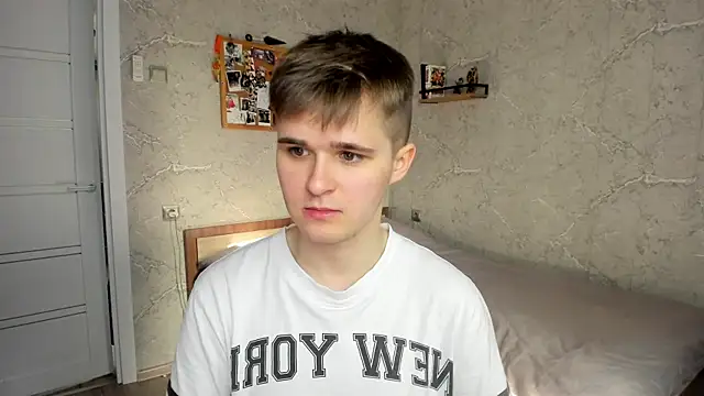 Snapshot of Mark_Bearcub chatting on July 2026 04:47:01 AM Mark Bearcub online show from July 2026 04:47:01 AM