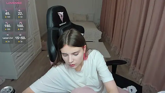 lil cassie online show from October 2025 05:14:01 PM