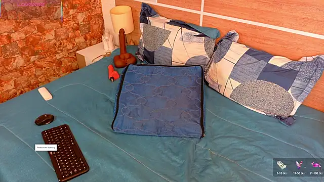 KAROL-SCOTT online show from April 2026 08:01:02 PM