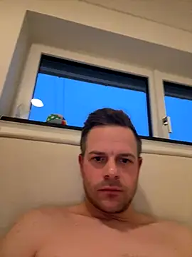 Danii0790 online show from December 2025 03:43:01 PM