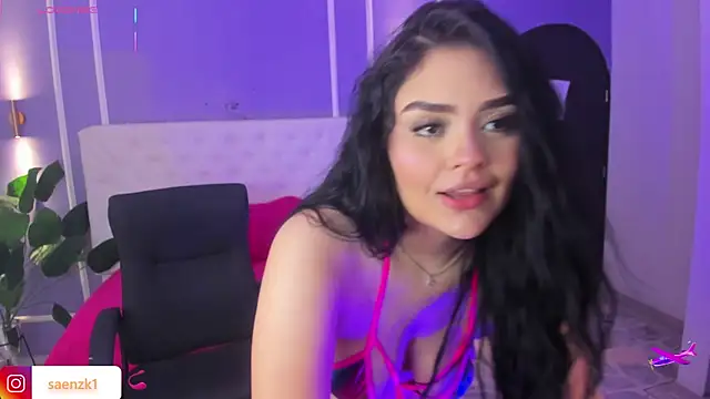 martinasaez online show from June 2026 07:50:01 PM