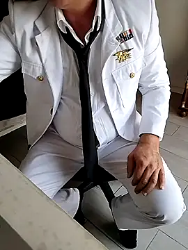 MiguelBISEX online show from October 2025 05:21:02 PM