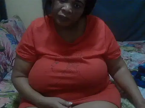 Snapshot of BLACKMILF4U chatting on April 2026 04:54:02 PM BLACKMILF4U online show from April 2026 04:54:02 PM