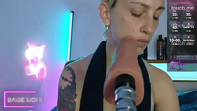 Liza Rosa online show from February 2025 02:00:02 PM