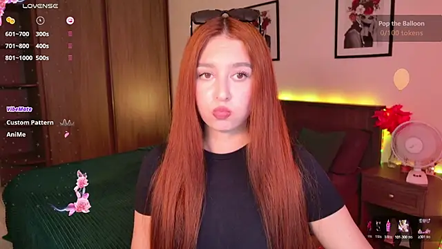 Snapshot of EleanorePeach chatting on June 2026 11:57:02 AM EleanorePeach online show from June 2026 11:57:02 AM