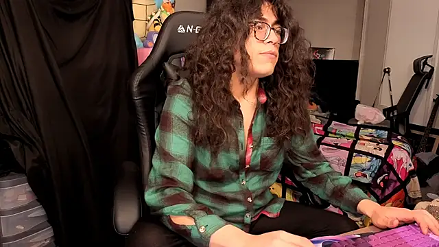 ShinyCherub online show from November 2025 11:26:01 PM