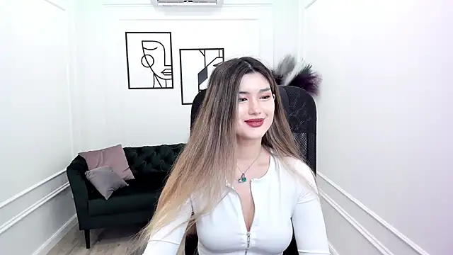 AnneTLi online show from September 2025 03:19:02 AM