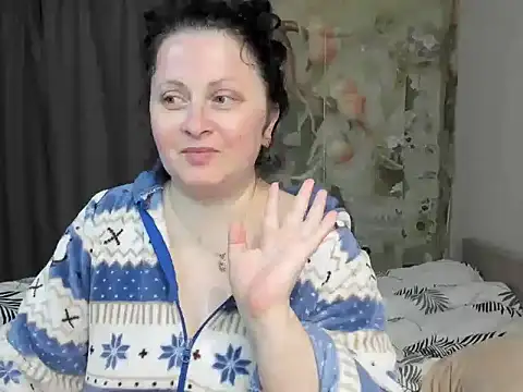 Snapshot of Lillian2 chatting on May 2026 05:26:02 AM Lillian2 online show from May 2026 05:26:02 AM