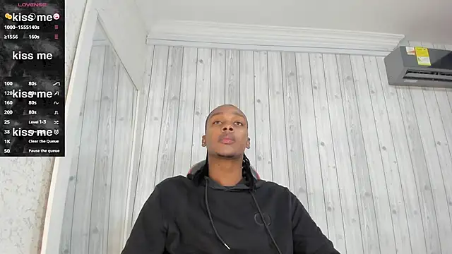 DominicSccott online show from March 2025 12:02:02 PM