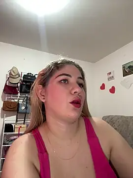 Snapshot of Celestedubois chatting on May 2026 08:58:02 PM Celestedubois online show from May 2026 08:58:02 PM