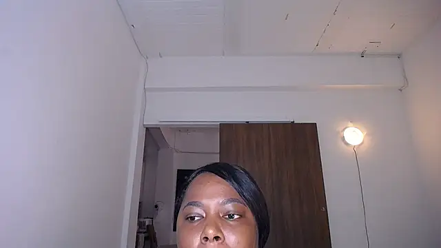 yselahot online show from March 2026 01:05:02 PM