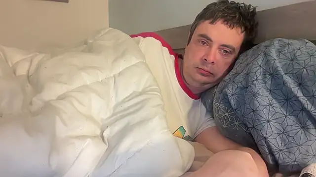 freddy0222222 online show from April 2026 12:30:02 AM