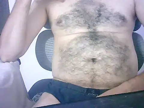 Snapshot of mrose8080 chatting on October 2025 07:00:01 PM mrose8080 online show from October 2025 07:00:01 PM