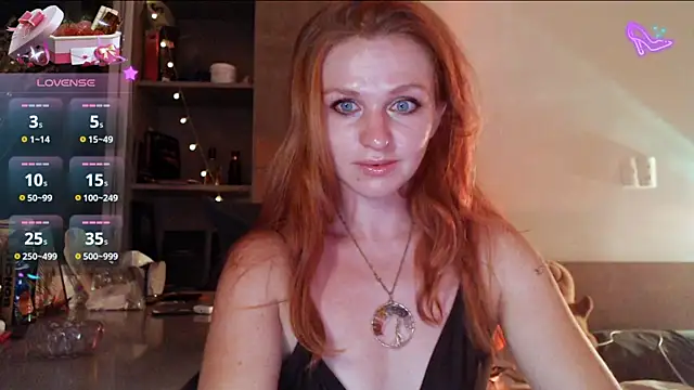Snapshot of Cassie_Wild chatting on June 2026 12:41:02 PM Cassie Wild online show from June 2026 12:41:02 PM