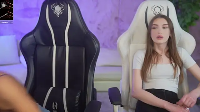 Jasmine Flow online show from October 2025 07:19:02 AM