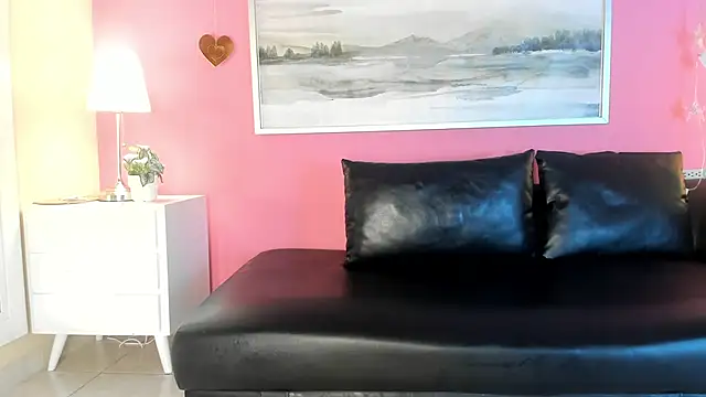 Tiffanysurez  online show from October 2025 08:09:02 PM