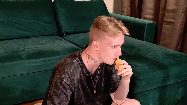 Snapshot of AlexxSweet chatting on June 2026 12:15:02 PM AlexxSweet online show from June 2026 12:15:02 PM