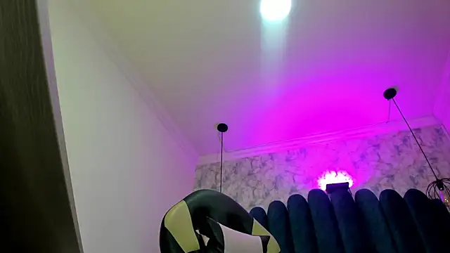 nalalye cruzz  online show from February 2026 03:49:02 AM