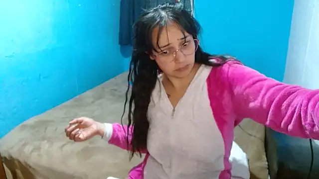 clarisse69 online show from December 2024 03:47:02 AM