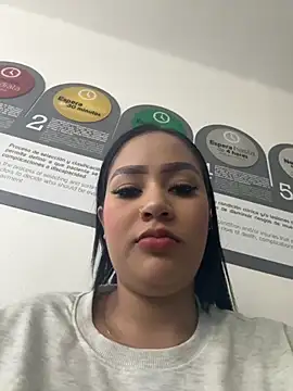 Luisa Fernandaa online show from September 2025 01:09:02 AM