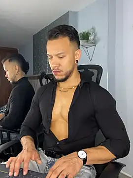 ARON TAYLER01 online show from January 2025 12:48:02 PM