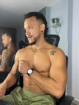 ARON TAYLER01 online show from March 2025 12:46:01 PM