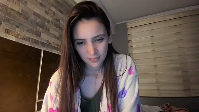 Snapshot of alicewilloww chatting on December 2024 03:09:01 AM alicewilloww online show from December 2024 03:09:01 AM