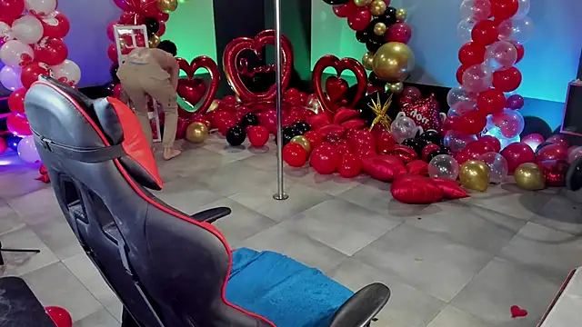 dirty-boss online show from February 2026 11:50:01 AM